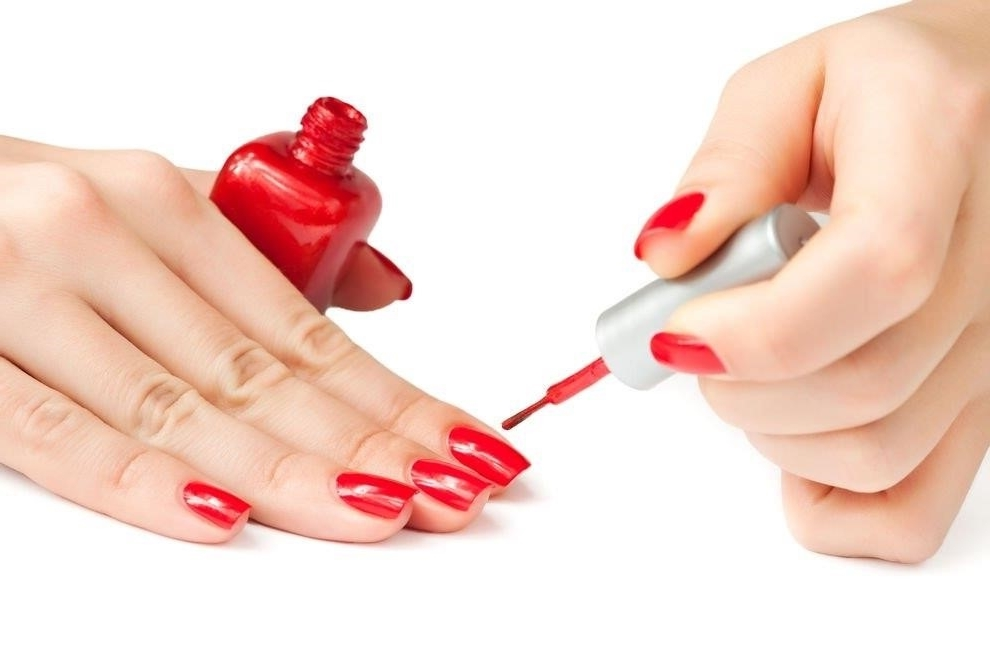 Нейл-арт, который точно не понравится боссу: как нельзя красить ногти на работу (маникюр и офисный этикет для женщин)