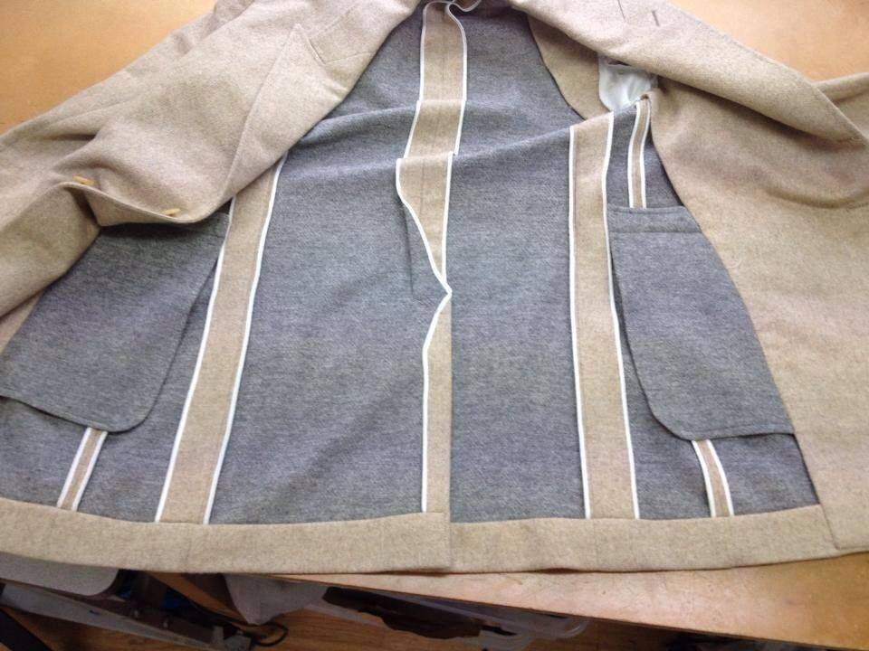 Удлинённый жакет без подкладки с карманами и шлицами (мастер-класс для начинающих)