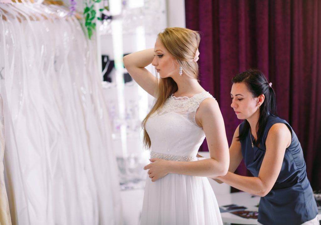 ᐉ можно ли продавать свадебное платье после свадьбы? продажа свадебного платья: практичность или дурная примета - svadba-dv.ru