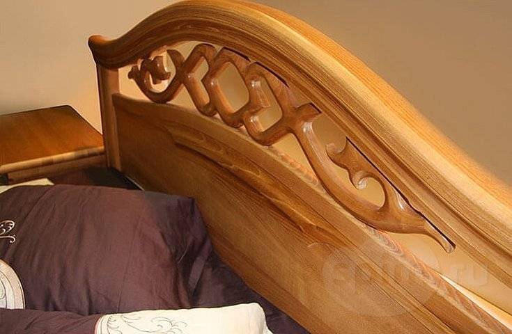 Кровать из массива дерева: натуральная, надежная и долговечная