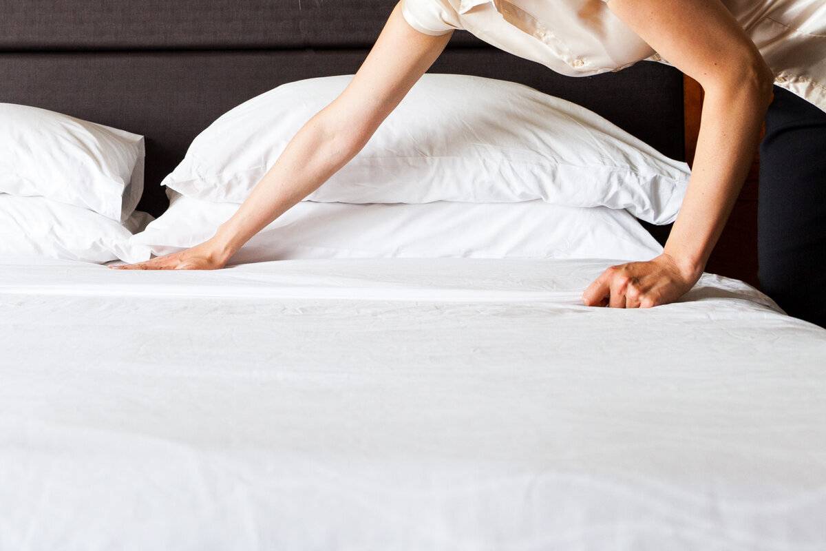 Как отбелить белое постельное белье в домашних условиях: способы без хлора и без кипячения