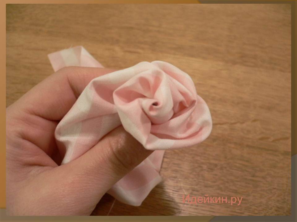 Как сделать розу из ткани своими руками: изготовление пошагово и выкройка для начинающих